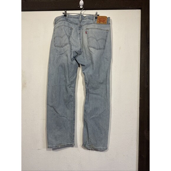 Levi’s 505 Regular Fit Straight Leg Light Wash Denim Jeans 38x30 - Picture 6 of 6